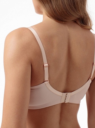 Бюст Lucky 55142 бежевый