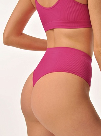 PE 055 стринг в рубчик